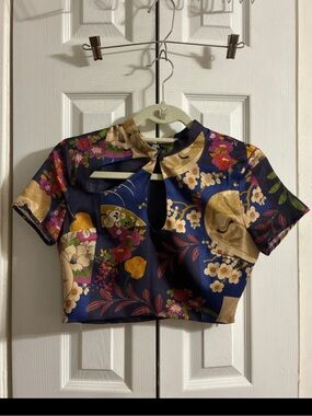 Zara Keyhole Crop Top